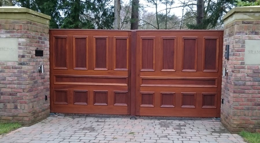 Hardwood Gate 13