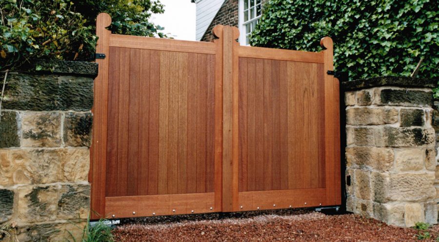 Hardwood Gate 29